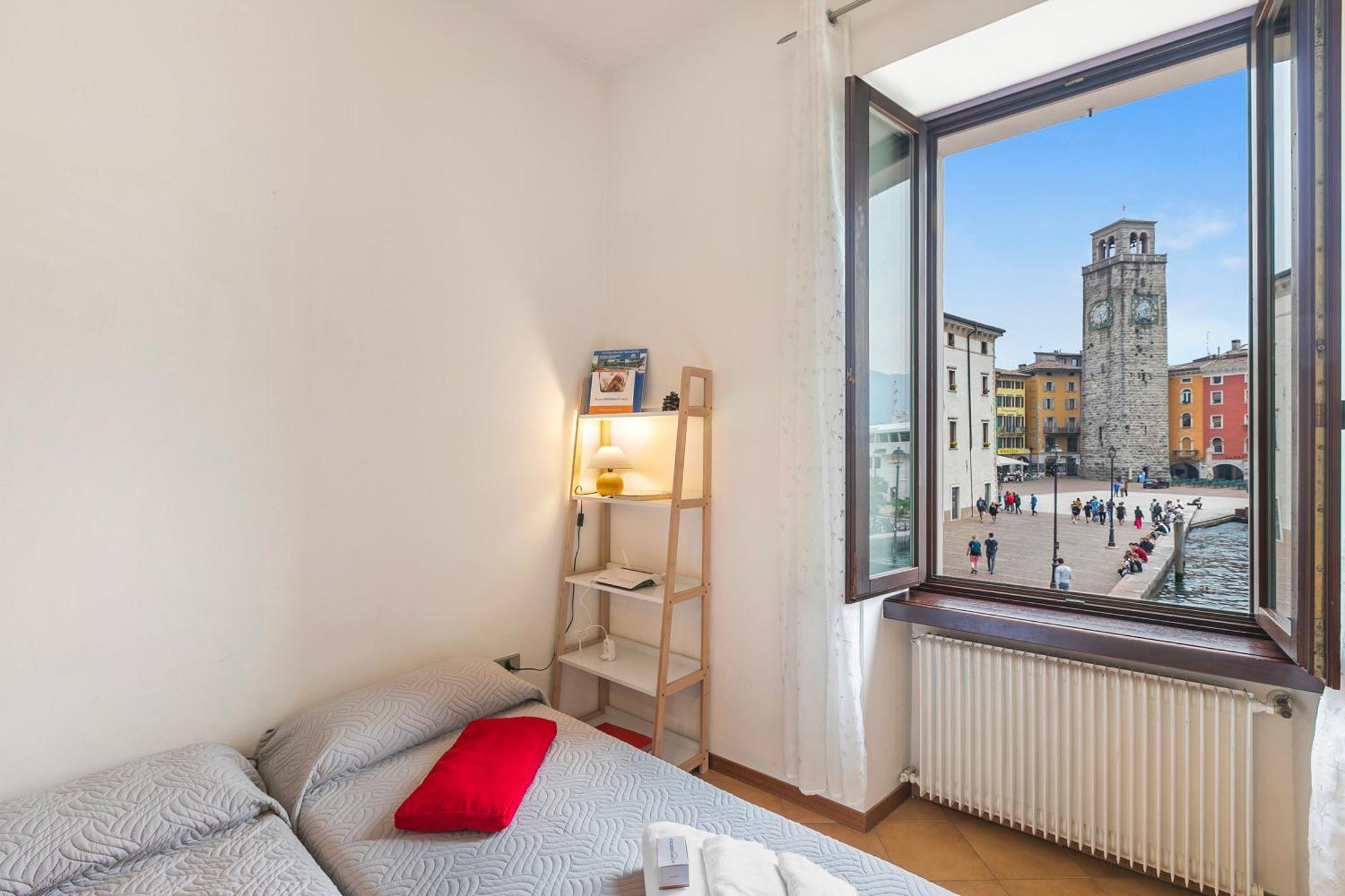 Lake View Historical Center Apartment - Happy Rentals Riva del Garda Exterior photo