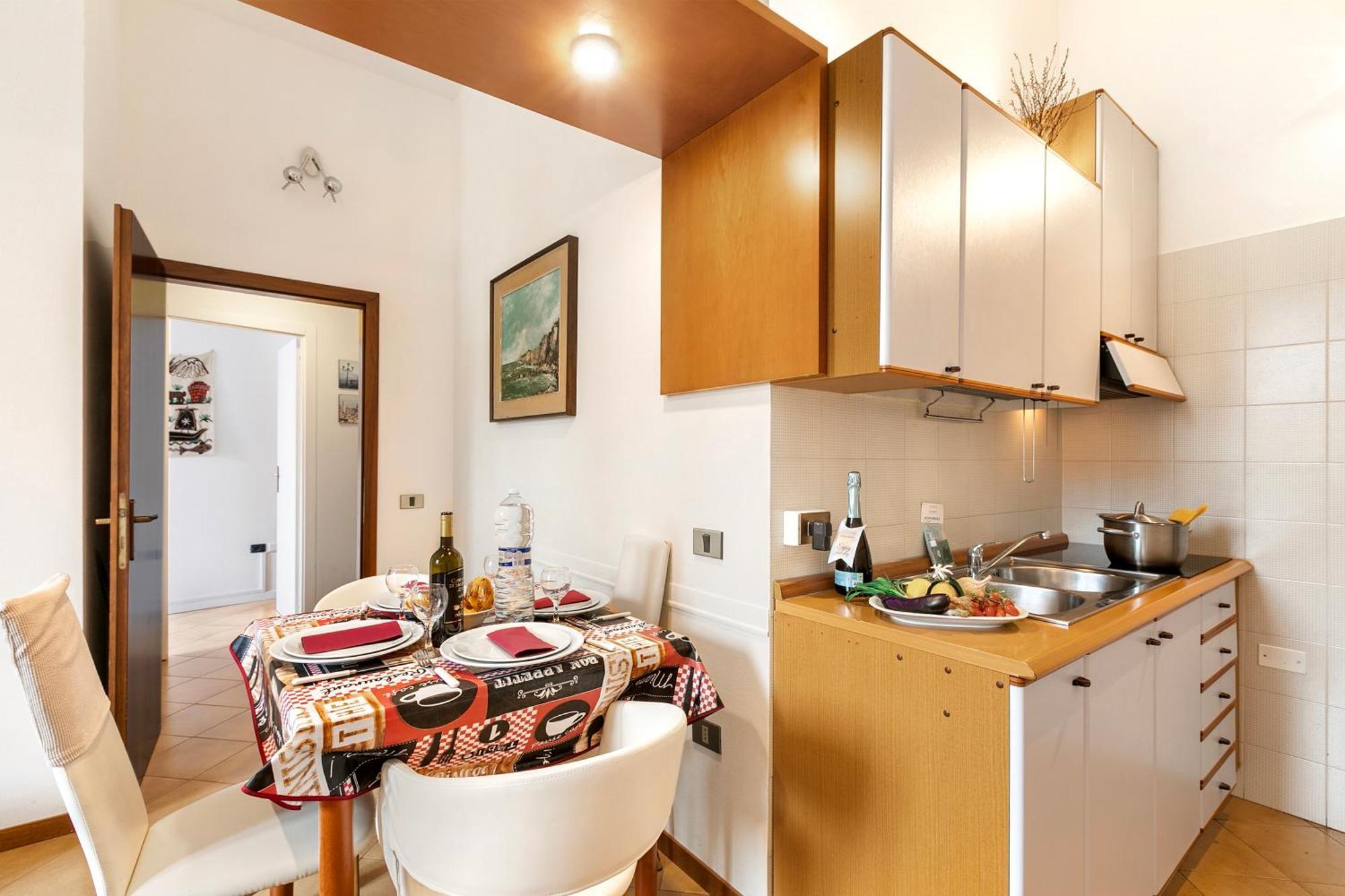 Lake View Historical Center Apartment - Happy Rentals Riva del Garda Exterior photo